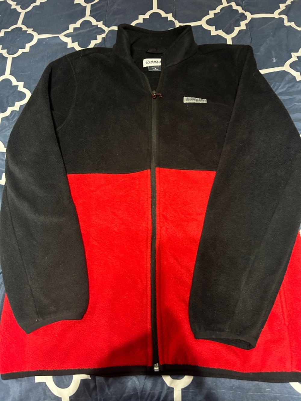 Magellan Outdoors Kids Black and Red Fleece Zip Jacket size M